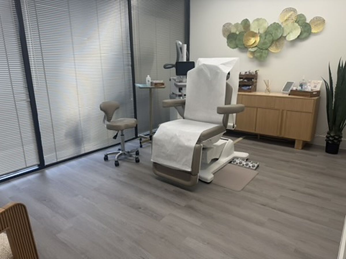 A second treatment room at ZN Dermatology